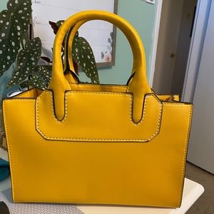 London Fog Shoulder Bag - Sunflower Yellow